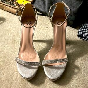 Windsor silver prom shoes.